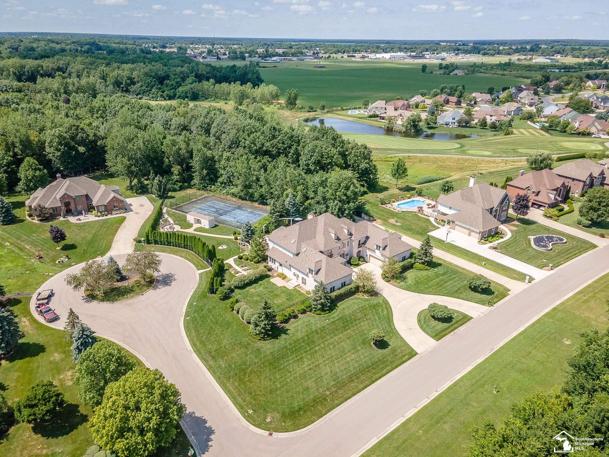 Monroe, Michigan 48161, United States, 7 Bedrooms Bedrooms, ,8 BathroomsBathrooms,Residential,Active,50900