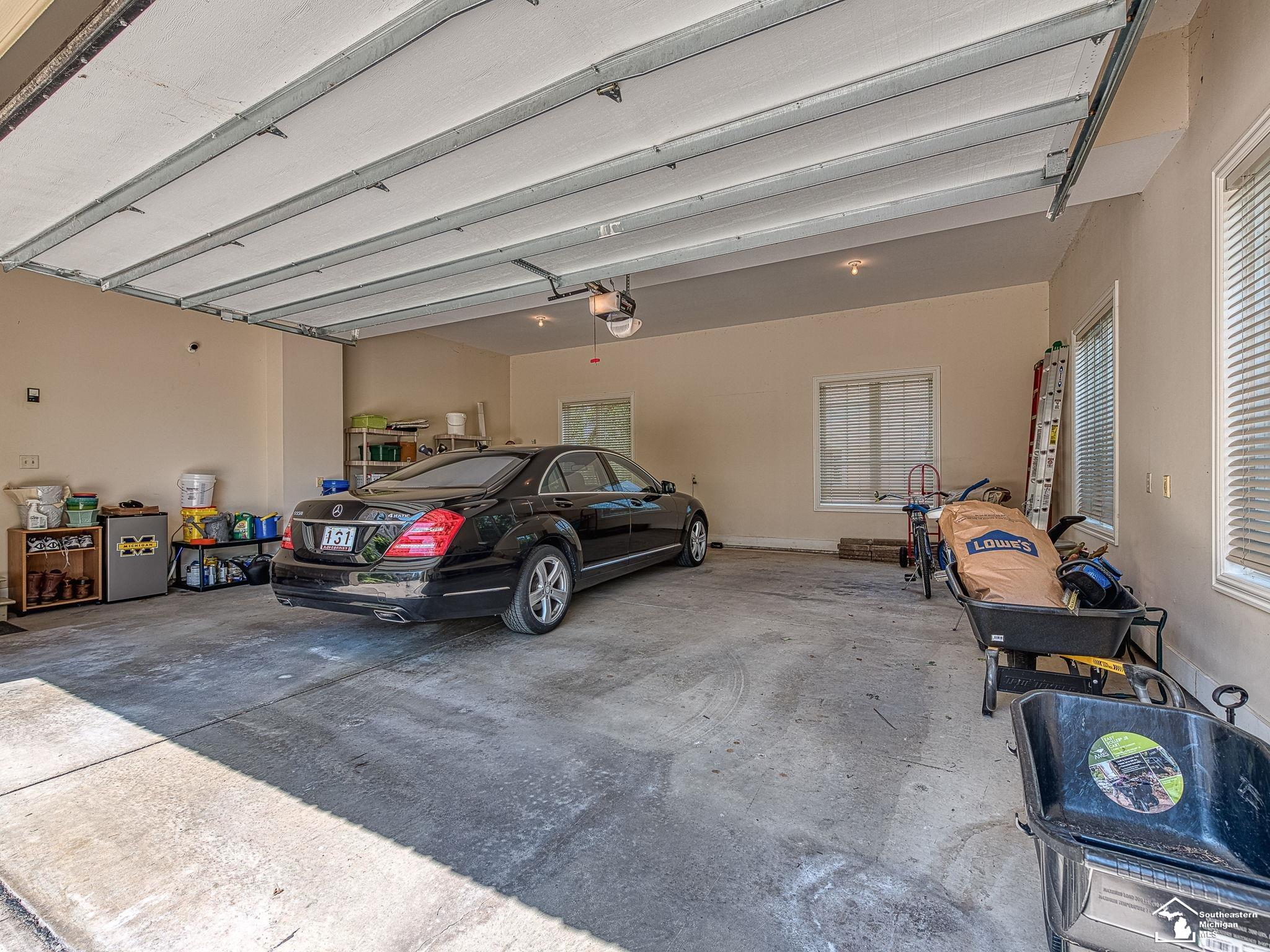 Monroe, Michigan 48161, United States, 7 Bedrooms Bedrooms, ,8 BathroomsBathrooms,Residential,Active,50900