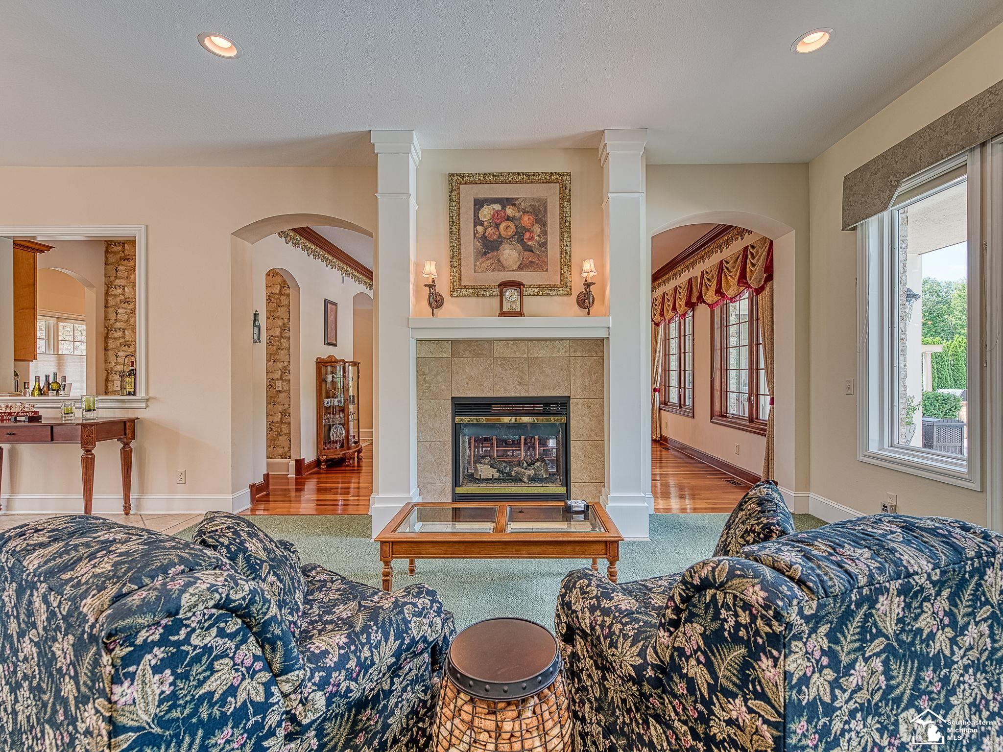 Monroe, Michigan 48161, United States, 7 Bedrooms Bedrooms, ,8 BathroomsBathrooms,Residential,Active,50900