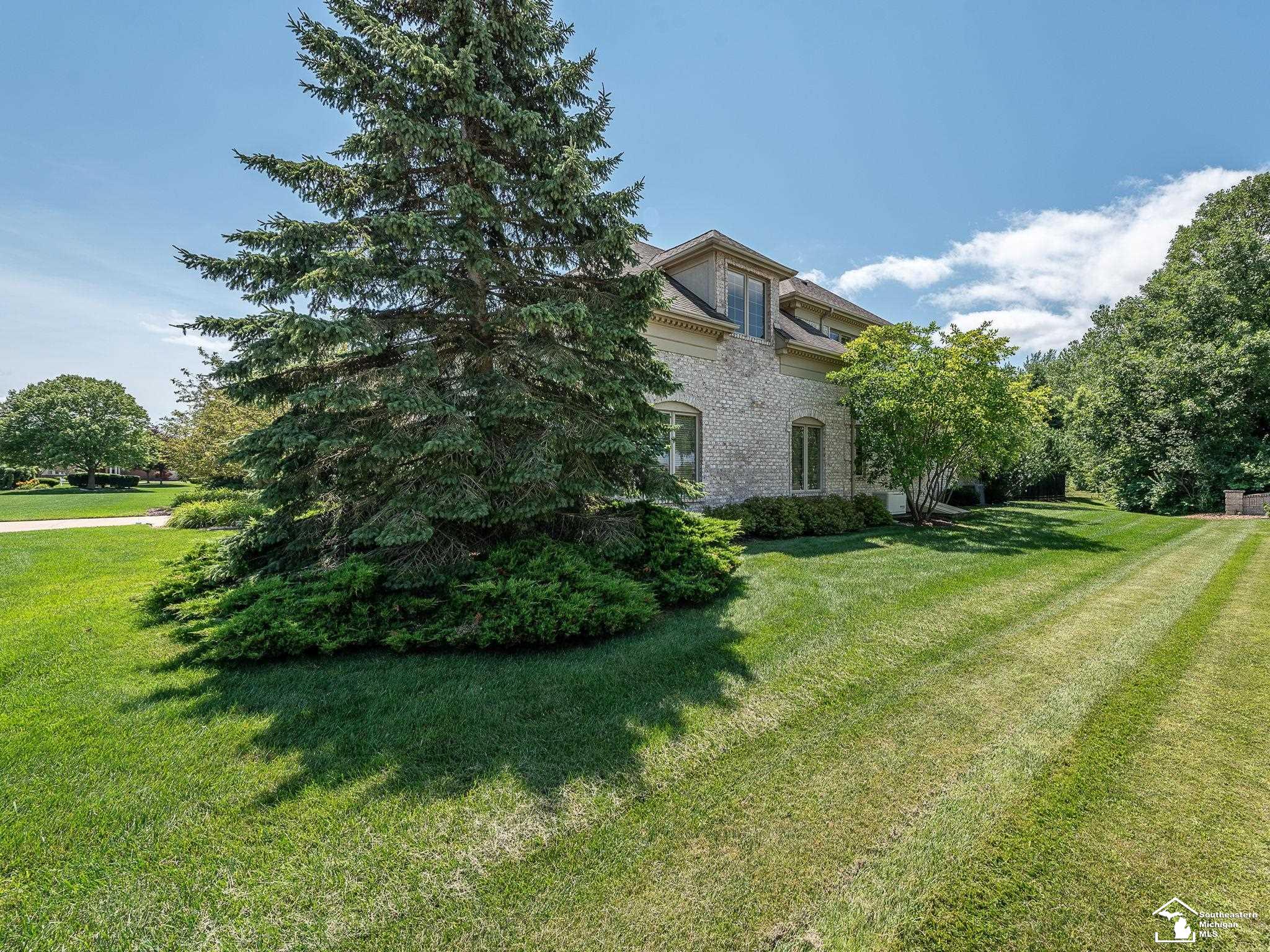 Monroe, Michigan 48161, United States, 7 Bedrooms Bedrooms, ,8 BathroomsBathrooms,Residential,Active,50900