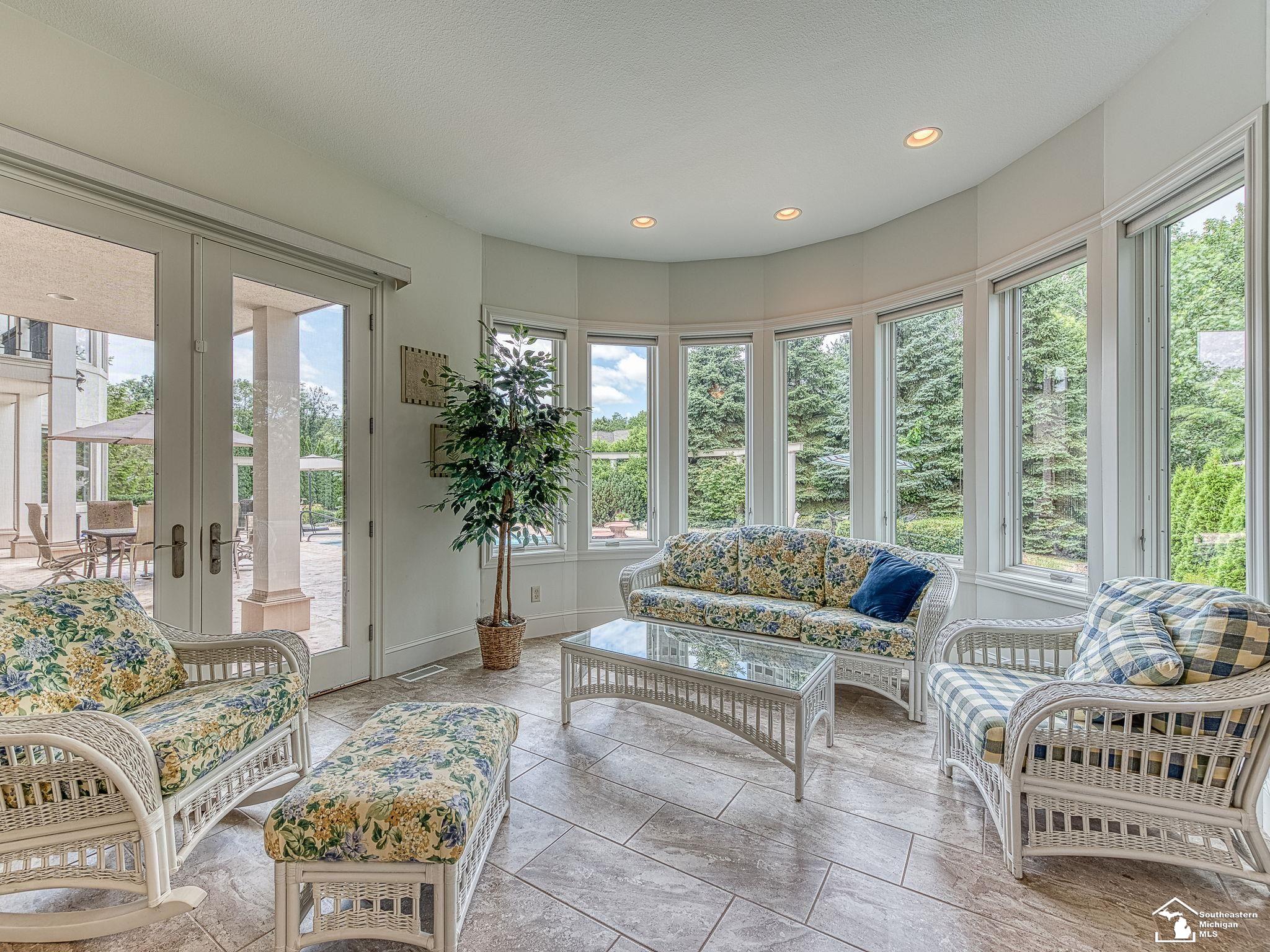 Monroe, Michigan 48161, United States, 7 Bedrooms Bedrooms, ,8 BathroomsBathrooms,Residential,Active,50900