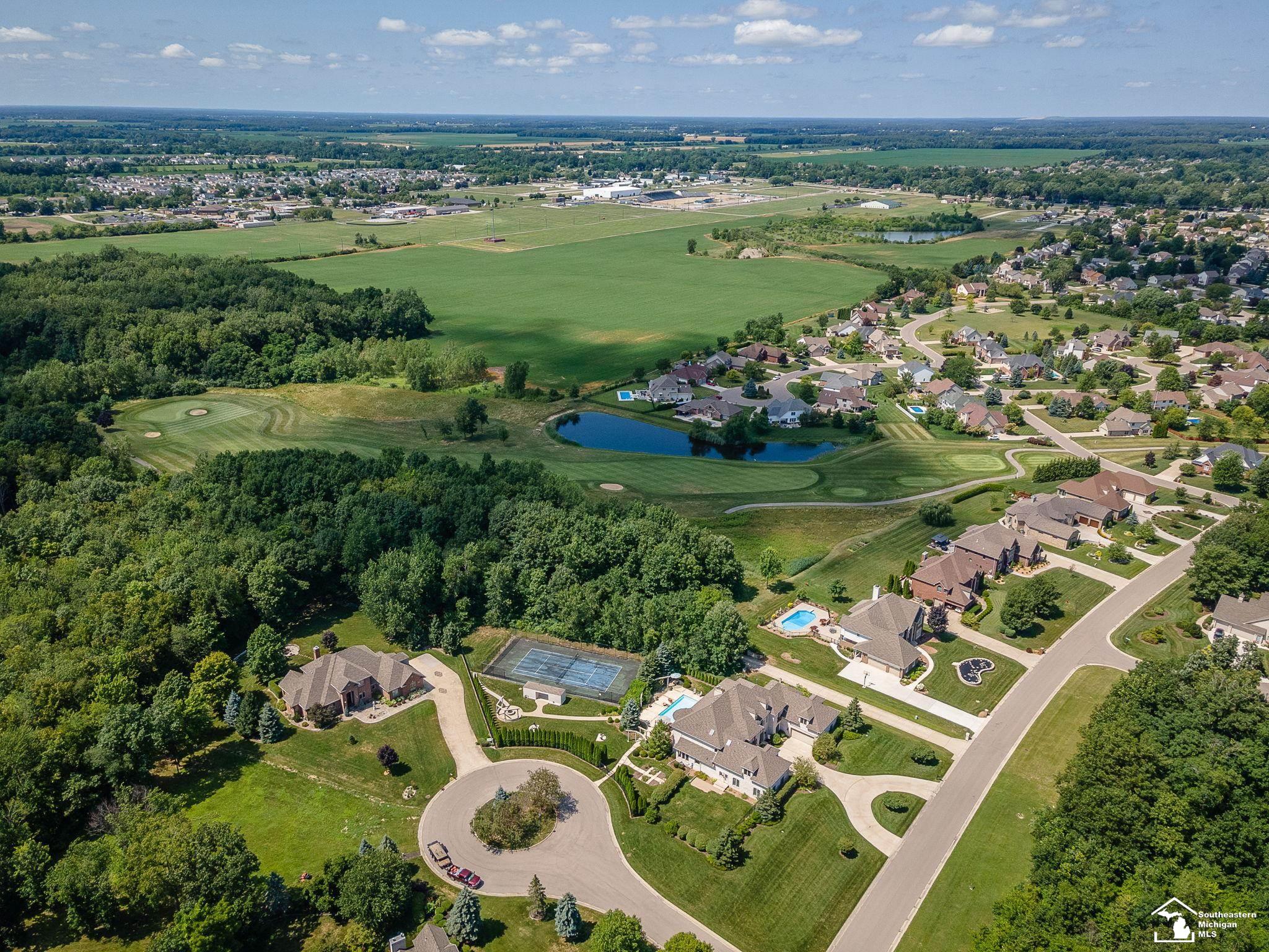 Monroe, Michigan 48161, United States, 7 Bedrooms Bedrooms, ,8 BathroomsBathrooms,Residential,Active,50900