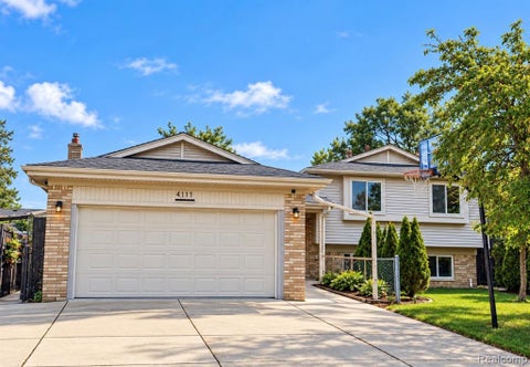 Photo of 4111 Rose Mary Drive, Sterling Heights, MI 48310 (MLS # 61036617)