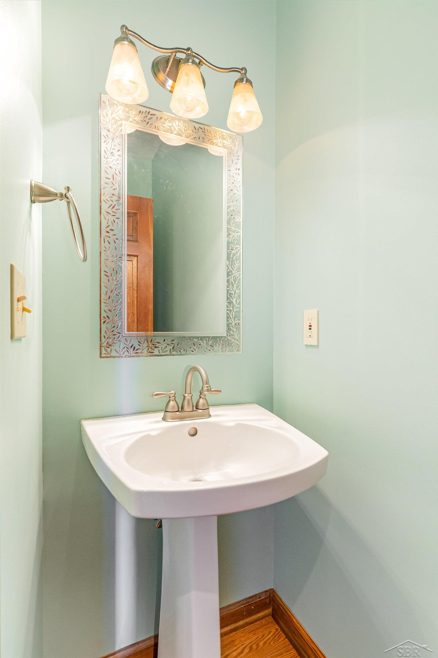 Saginaw, Michigan 48603, United States, 4 Bedrooms Bedrooms, ,3 BathroomsBathrooms,Residential,Active,235285