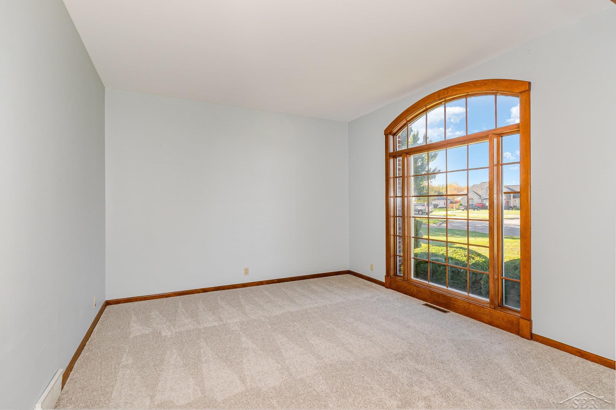 Saginaw, Michigan 48603, United States, 4 Bedrooms Bedrooms, ,3 BathroomsBathrooms,Residential,Active,235285