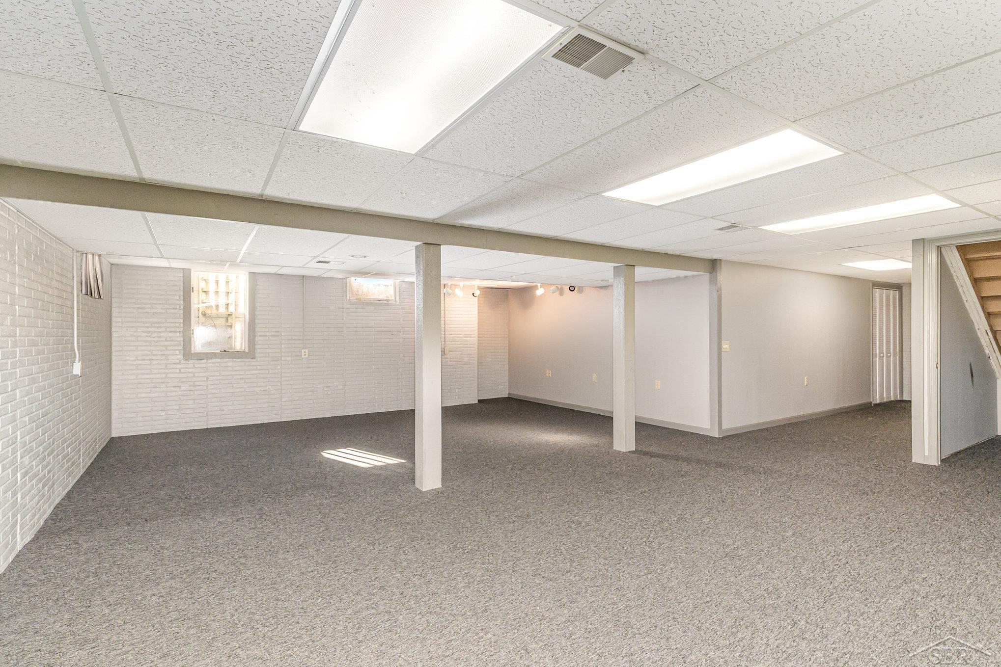 Saginaw, Michigan 48603, United States, 4 Bedrooms Bedrooms, ,3 BathroomsBathrooms,Residential,Active,235285