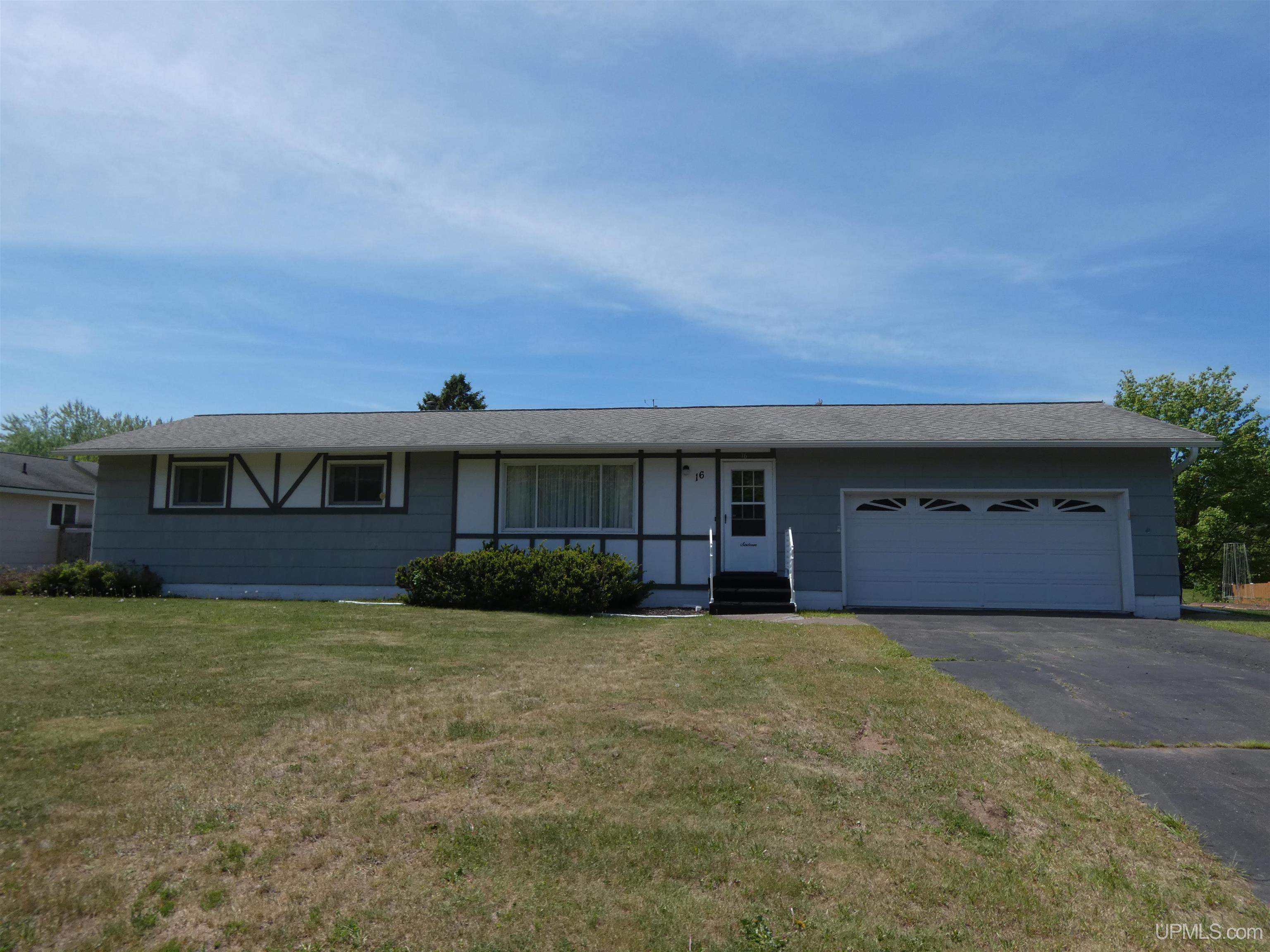 16 HEMLOCK Street