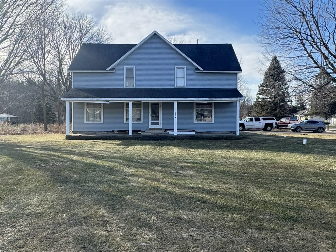 1674 E Clinton Trail