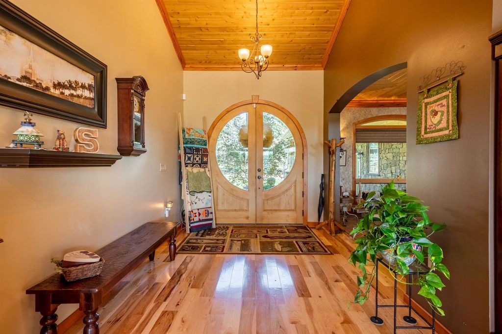 Photo of 5323 S Pine Street, Beaverton, MI 48612 (MLS # 50203023)