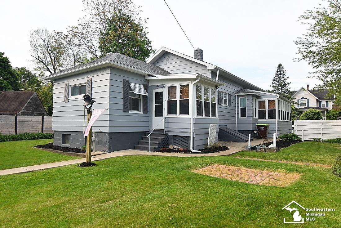 317 E 5th Street