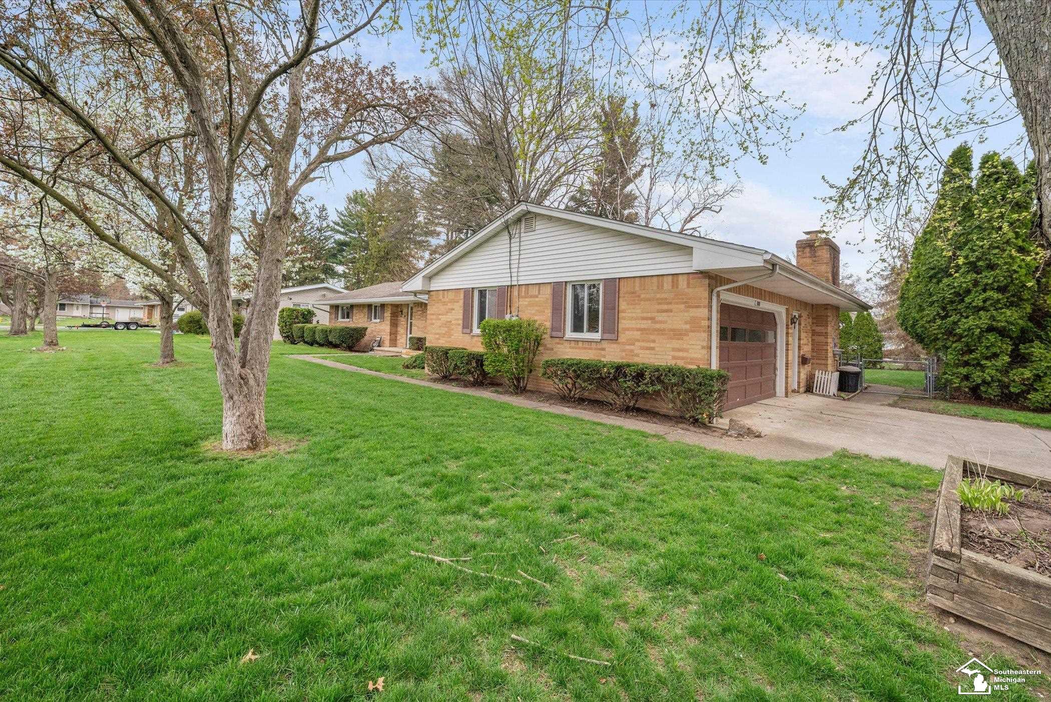 1170 Hillcrest Drive