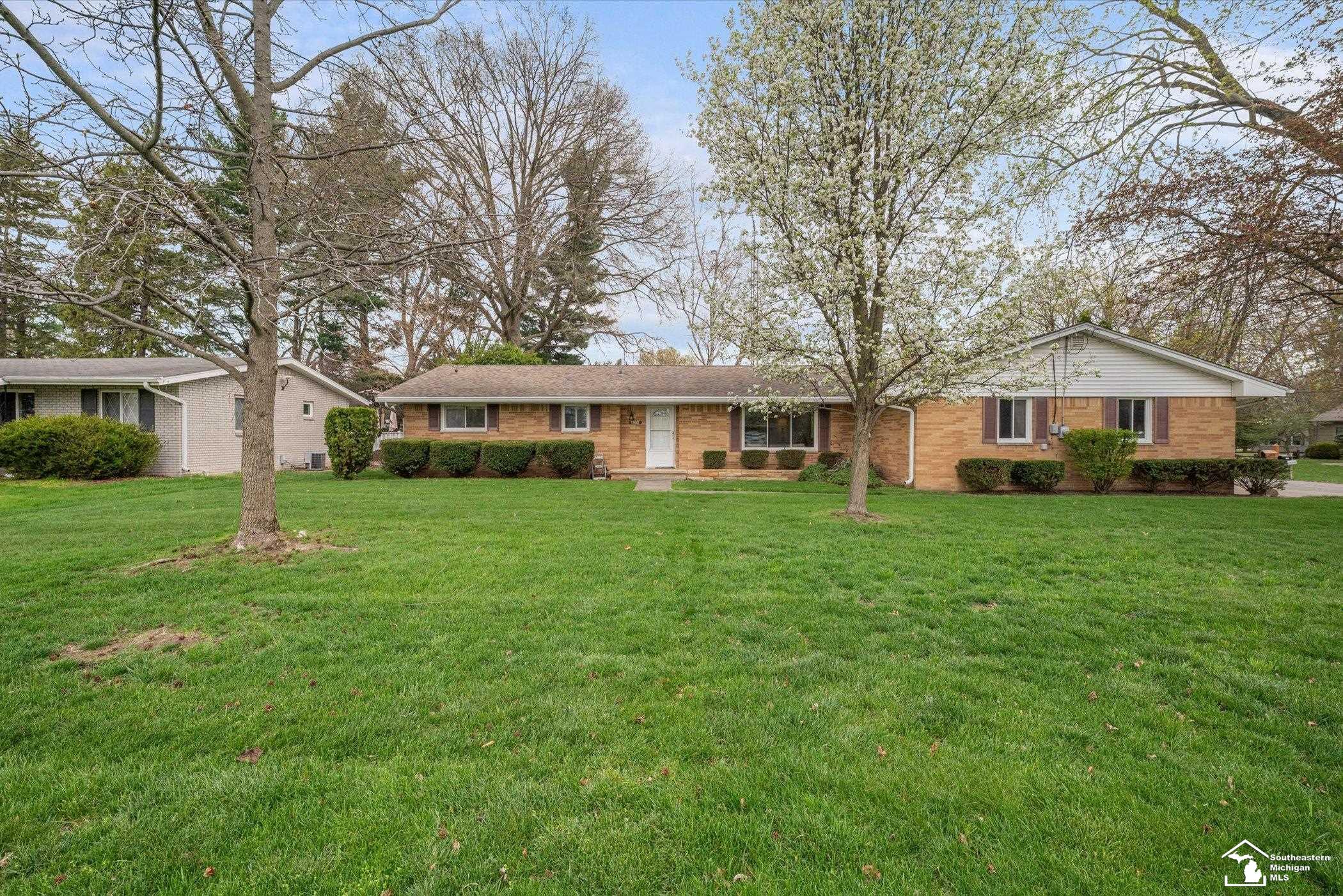 1170 Hillcrest Drive