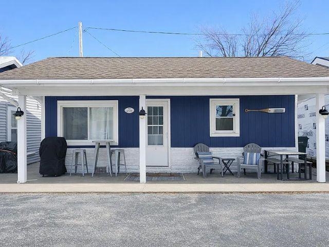 602 W Houghton Lake Drive