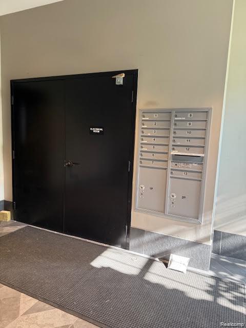 Rochester, Michigan 48307, United States, 1 Bedroom Bedrooms, ,1 BathroomBathrooms,Residential,Active,192821