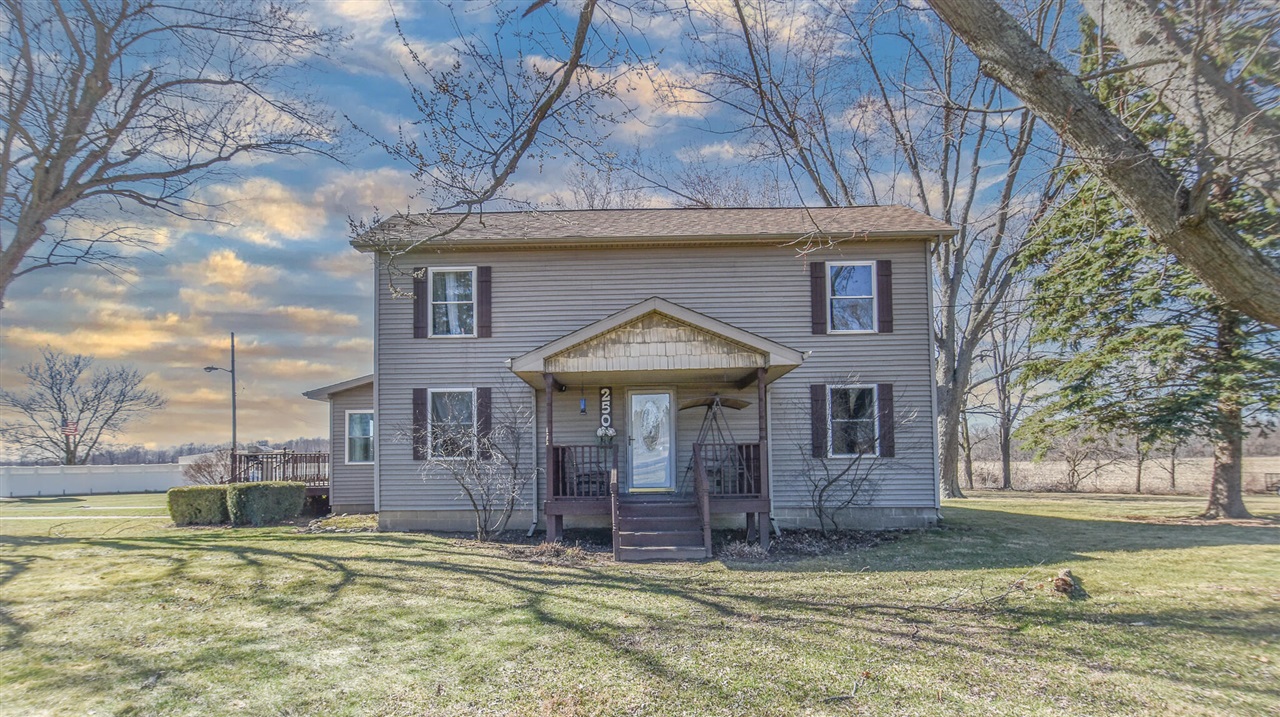 250 S Centennial Road