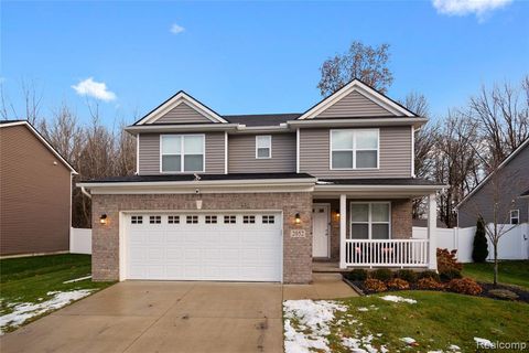 2052 Teton Avenue Monroe MI 48162