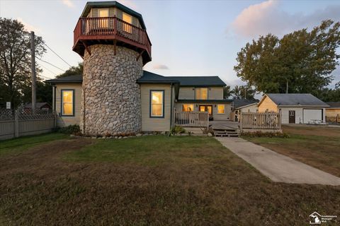 11239 Harold Drive Luna Pier MI 48157