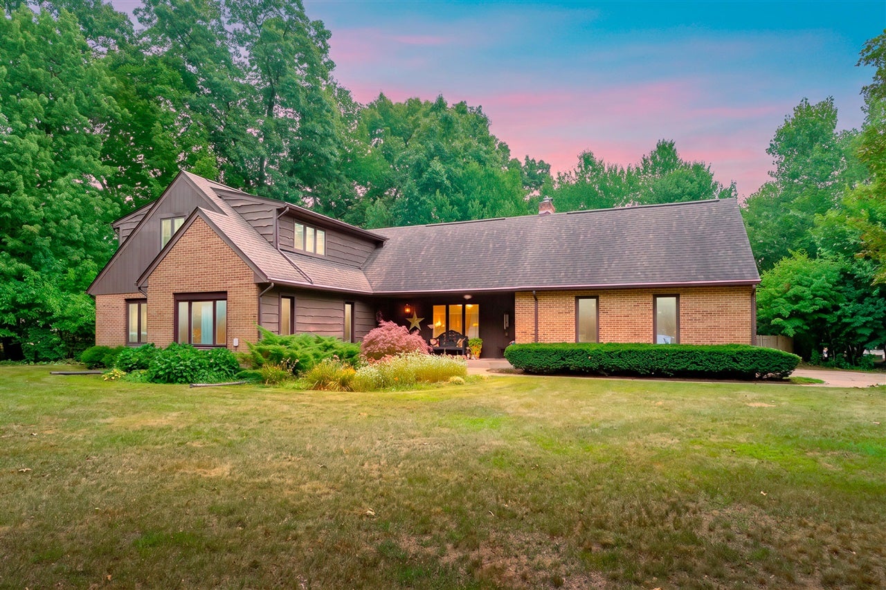2329 Hickory Point Drive
