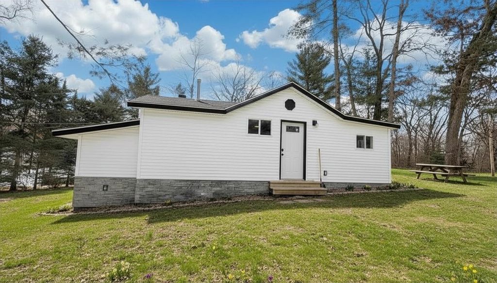 Photo of 2469 N Dodge Lk Road, Harrison, MI 48625 (MLS # 50198612)