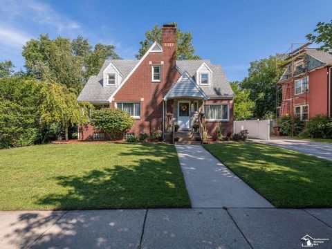 1424 Monroe Street Carleton MI 48117