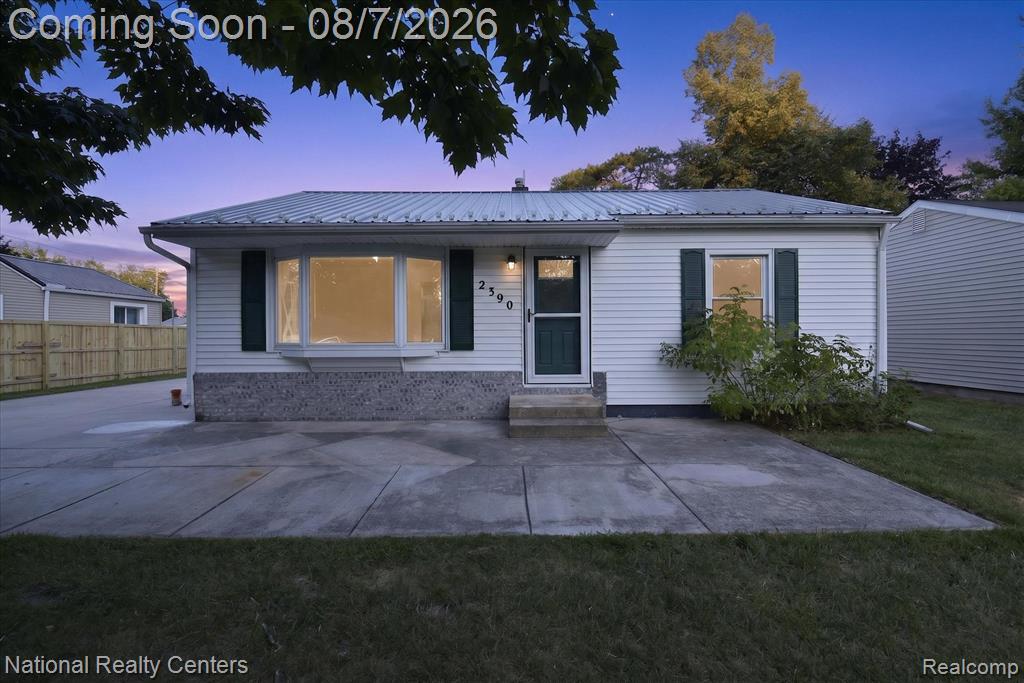 2390 E Clearview Drive