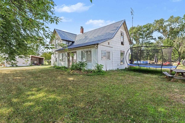 490 W SAGINAW ST, BRECKENRIDGE, MI 48615 - Image 87ef5c76d4a4d20c0ab7e4e6b3321203/3764473864