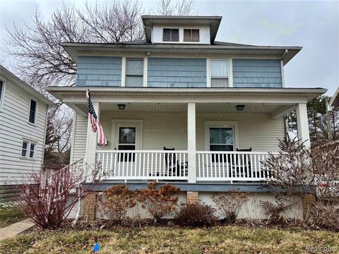 425 Fern Court Monroe MI 48162