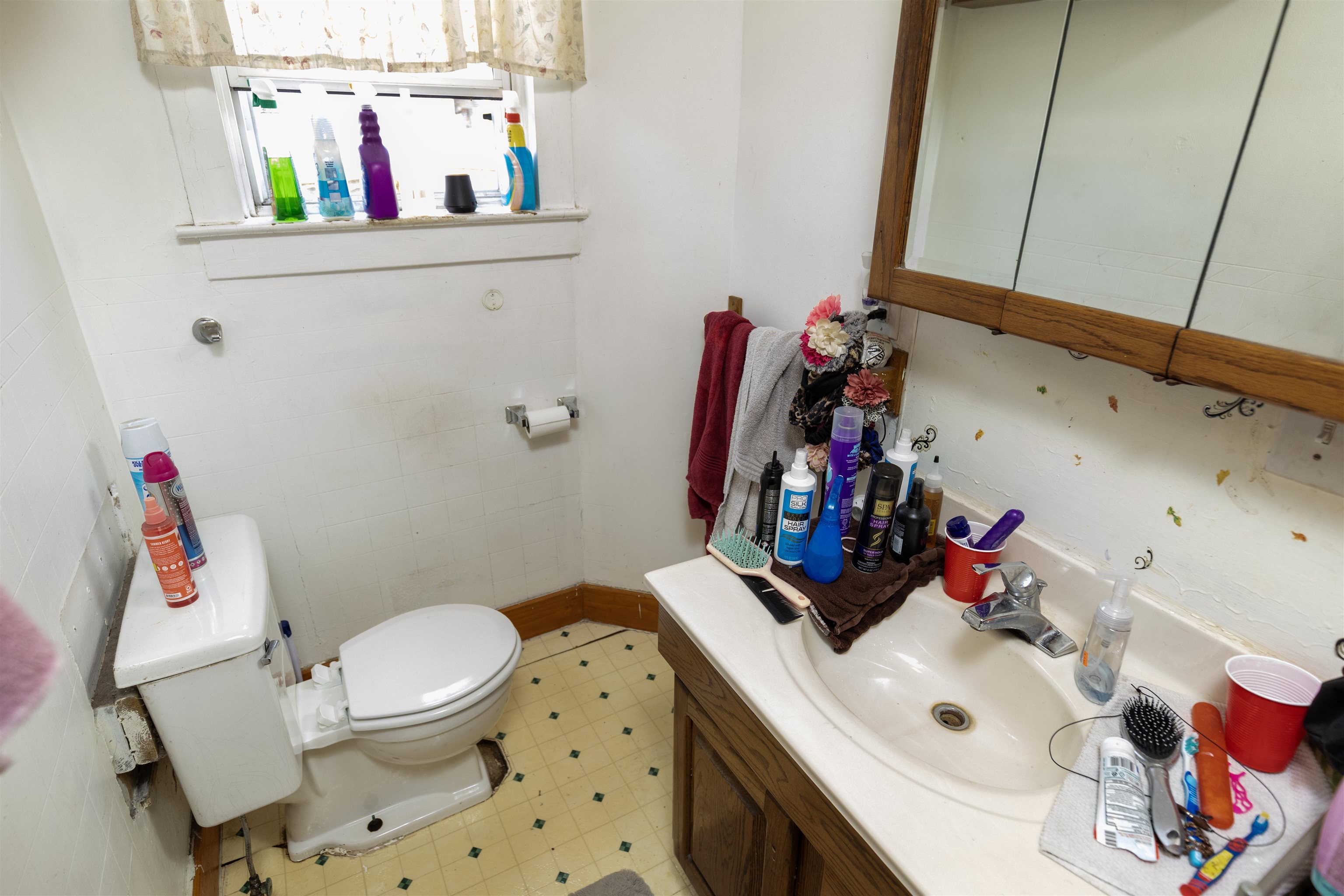 Bay City, Michigan 48708, United States, 3 Bedrooms Bedrooms, ,1 BathroomBathrooms,Residential,Active,192872