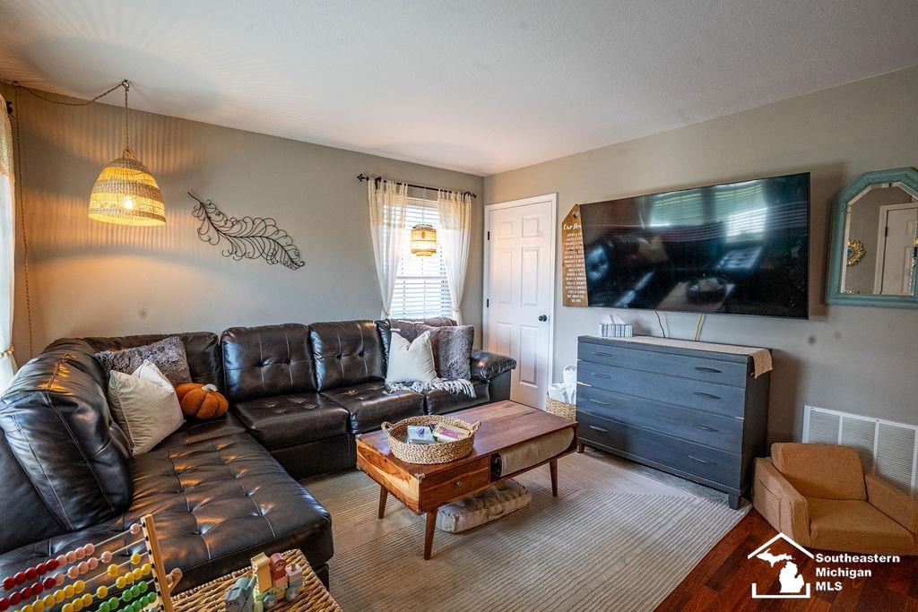 1068 Summer Grove Lane