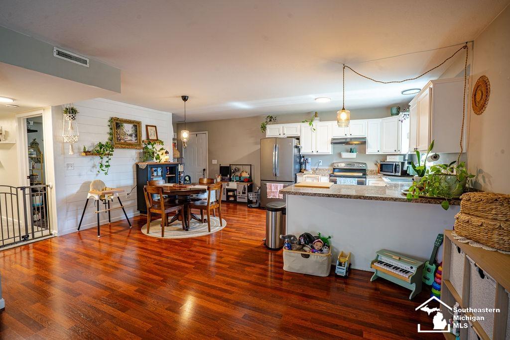 1068 Summer Grove Lane