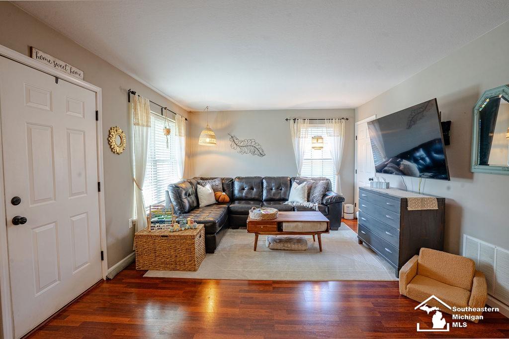 1068 Summer Grove Lane