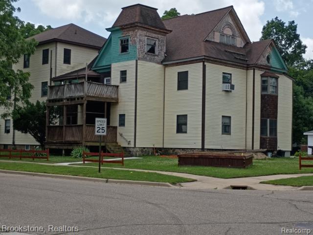 510 Pleasant Street 4