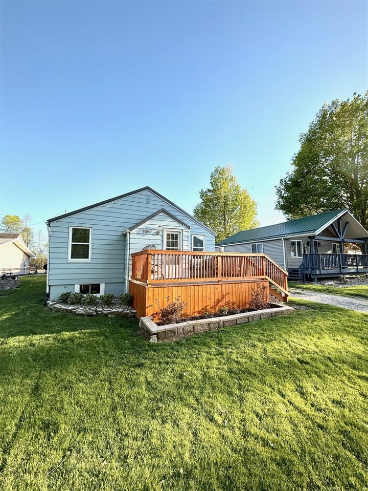 8004 Lakewood Drive