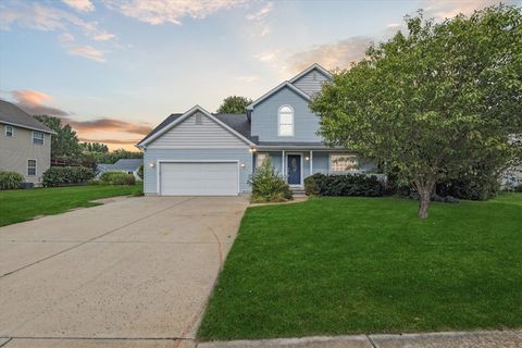Photo of 959 Menominee Drive, Howell, MI 48843 (MLS # 70514230)