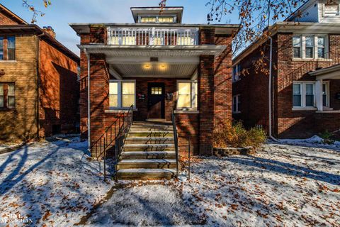 Photo of 866 Nottingham Road 2S #2S, Grosse Pointe Park, MI 48230 (MLS # 50196370)
