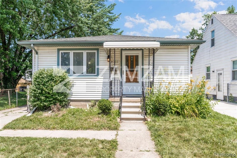8233 Stephens