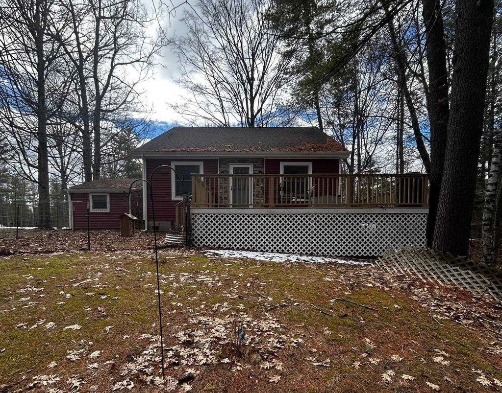 Photo of 47 W River Road, Gladwin, MI 48624 (MLS # 50202285)