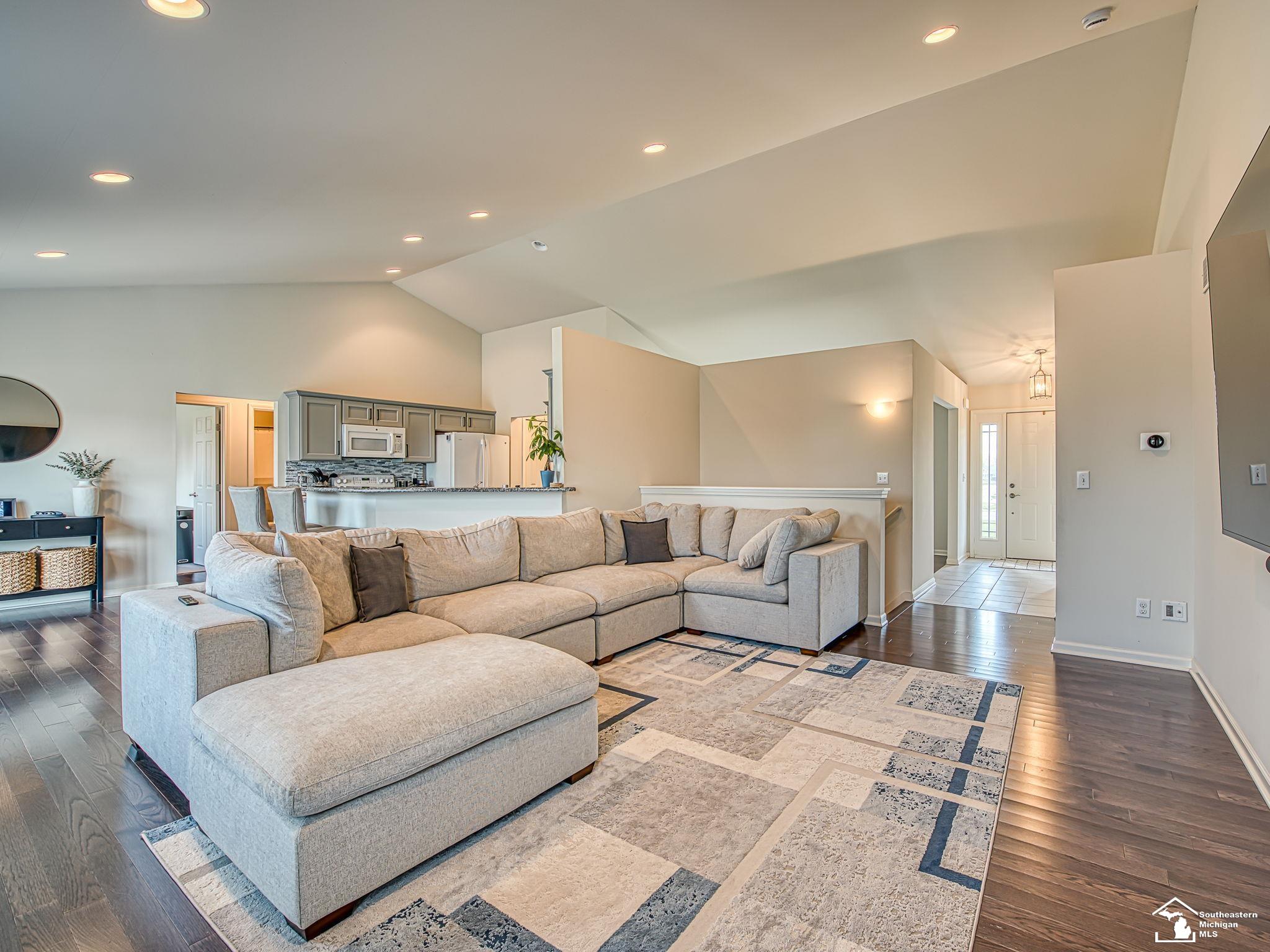 901 Plum Tree Circle