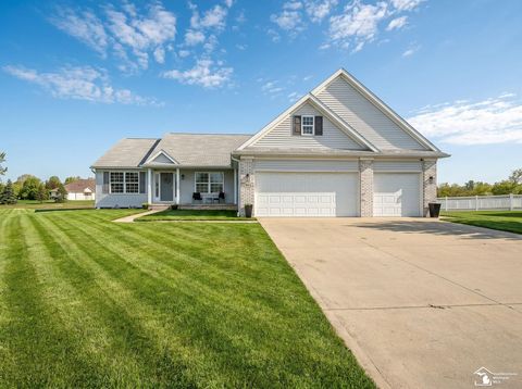901 Plum Tree Circle Monroe MI 48161