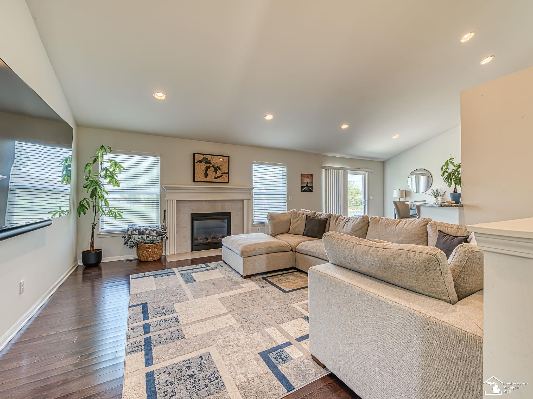 901 Plum Tree Circle