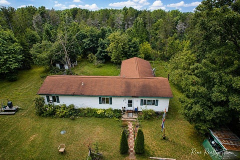 Photo of 10882 Chase Bridge Road, Roscommon, MI 48653 (MLS # 50219537)