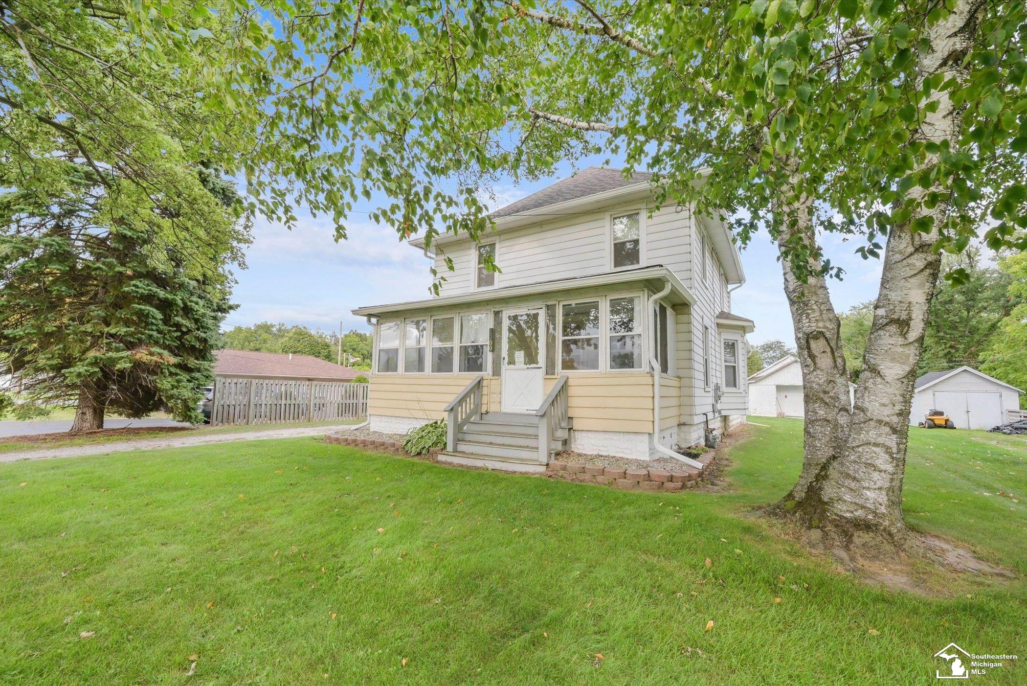 1300 N Macomb St Street