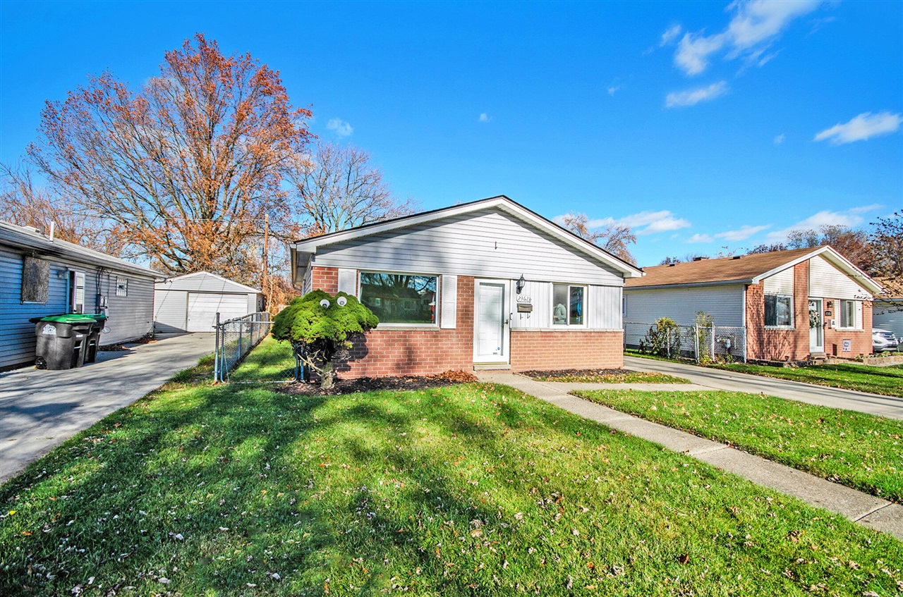 23628 Champaign Street