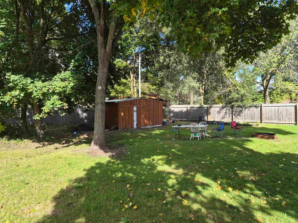 Photo of 213 E. Maple Street, Gladwin, MI 48624 (MLS # 50223896)