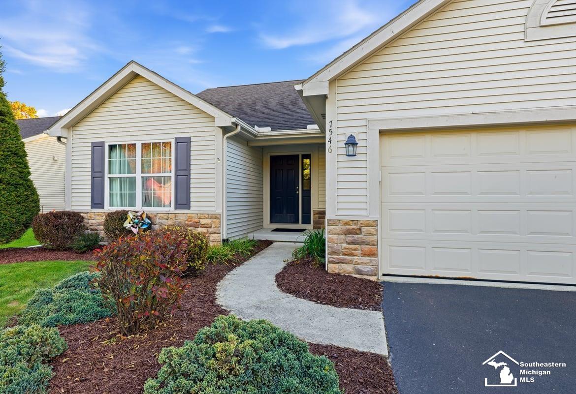 7546 Willow Pointe Drive