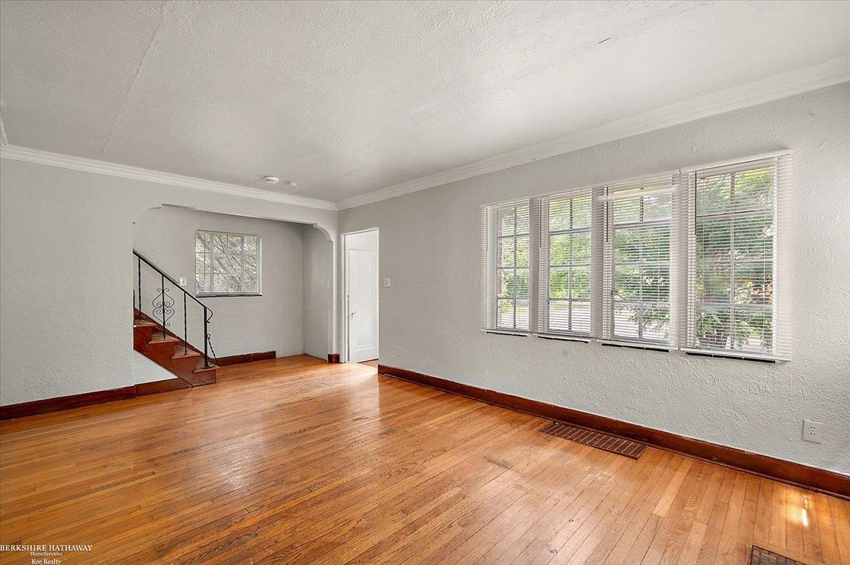 Detroit, Michigan 48227, United States, 3 Bedrooms Bedrooms, ,2 BathroomsBathrooms,Residential,Active,193230