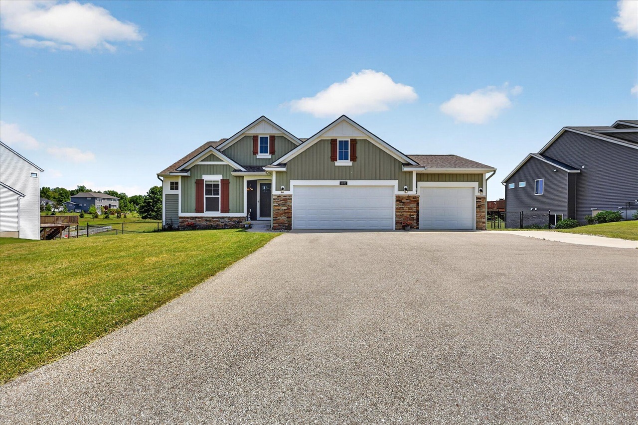 5832 Thornapple River Drive