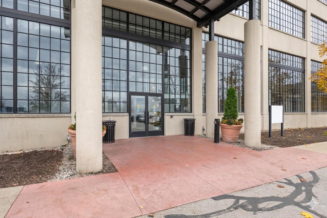 801 Broadway Avenue Unit: 440