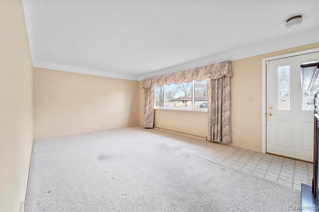 5033 Robinwood Street