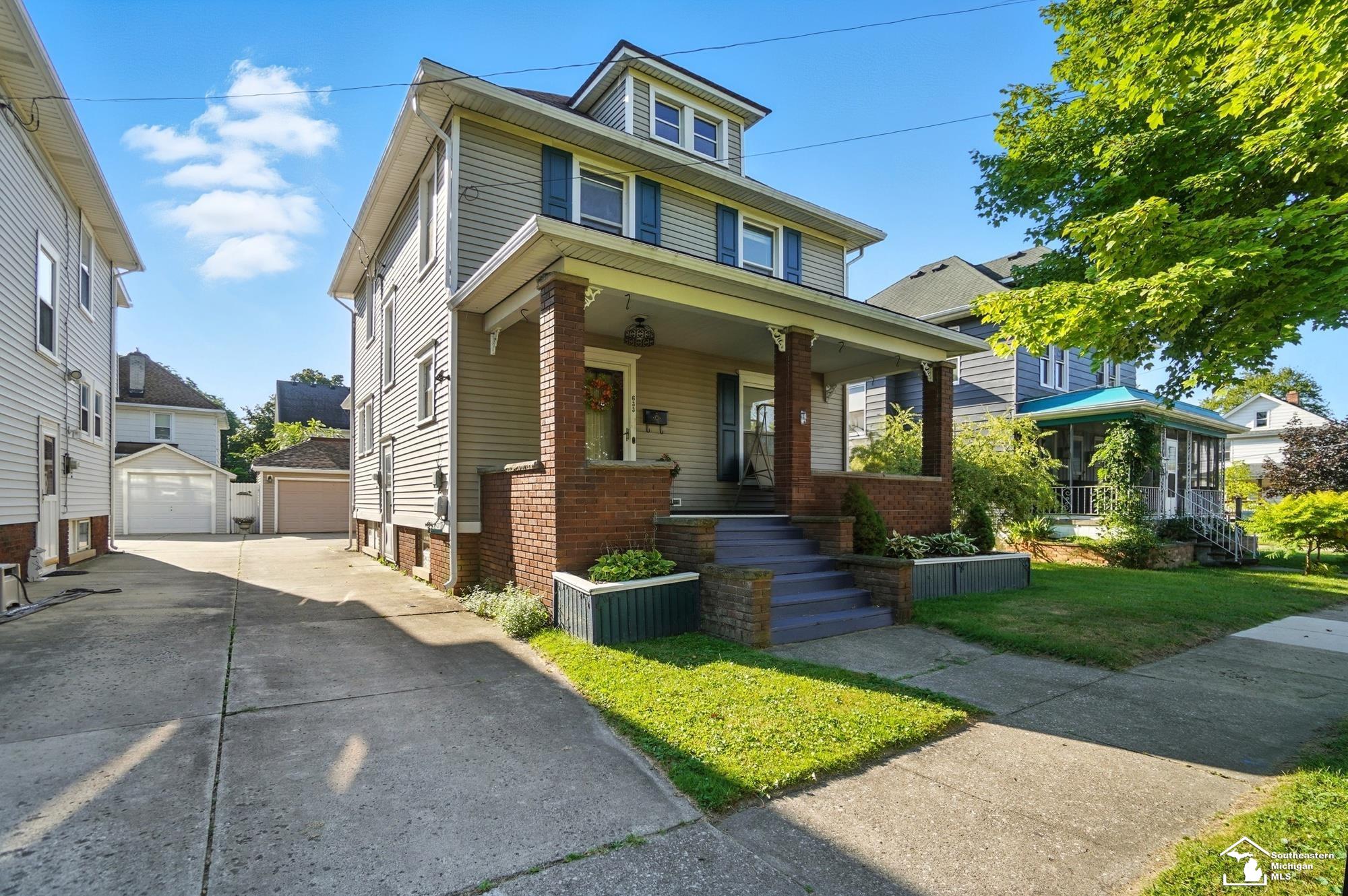 633 Scott Street